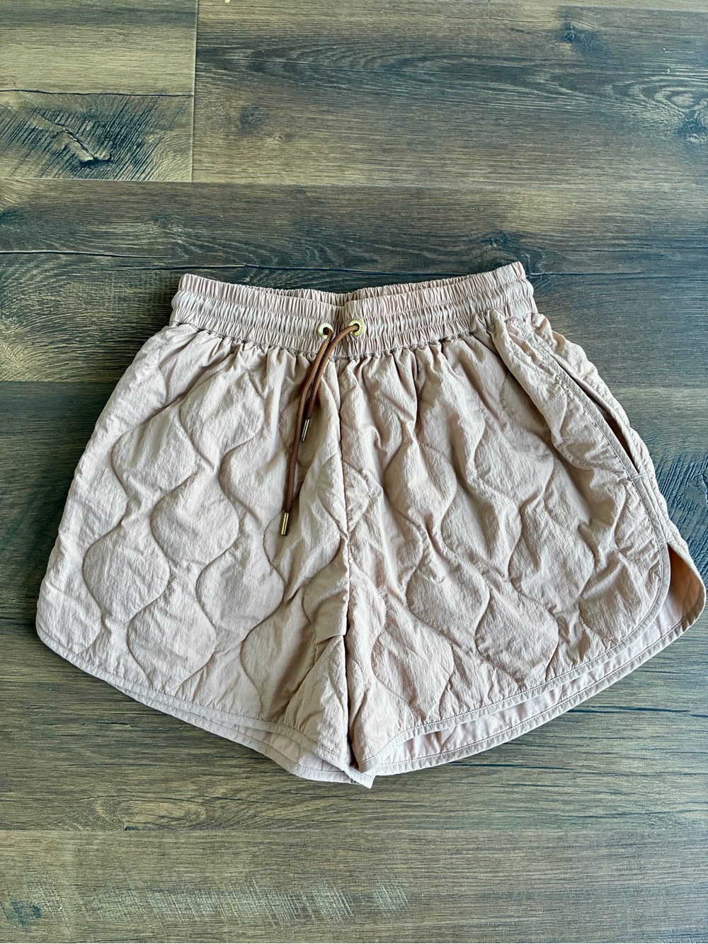 Varley Quilted Drawstring Shorts in Blush Pink